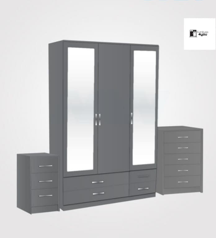 3 Door Set With 2 Mirrors & 4 Drawers